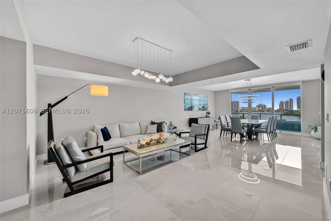 Condo in Golden Beach, Florida, United States 5 - 18706013