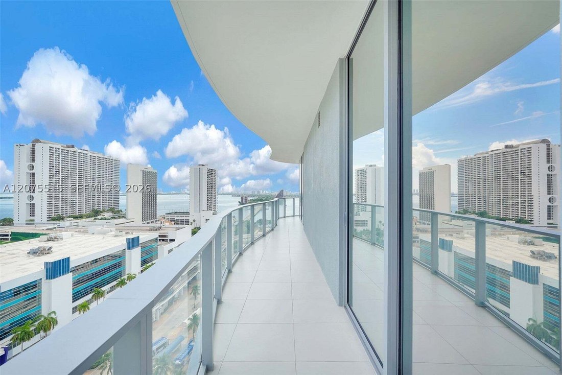 Condo in Miami, Florida, United States 2 - 18706142