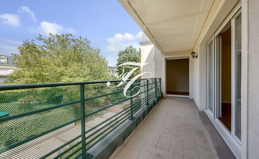 Apartment in Saint-Cloud, Ile-de-France, France 1