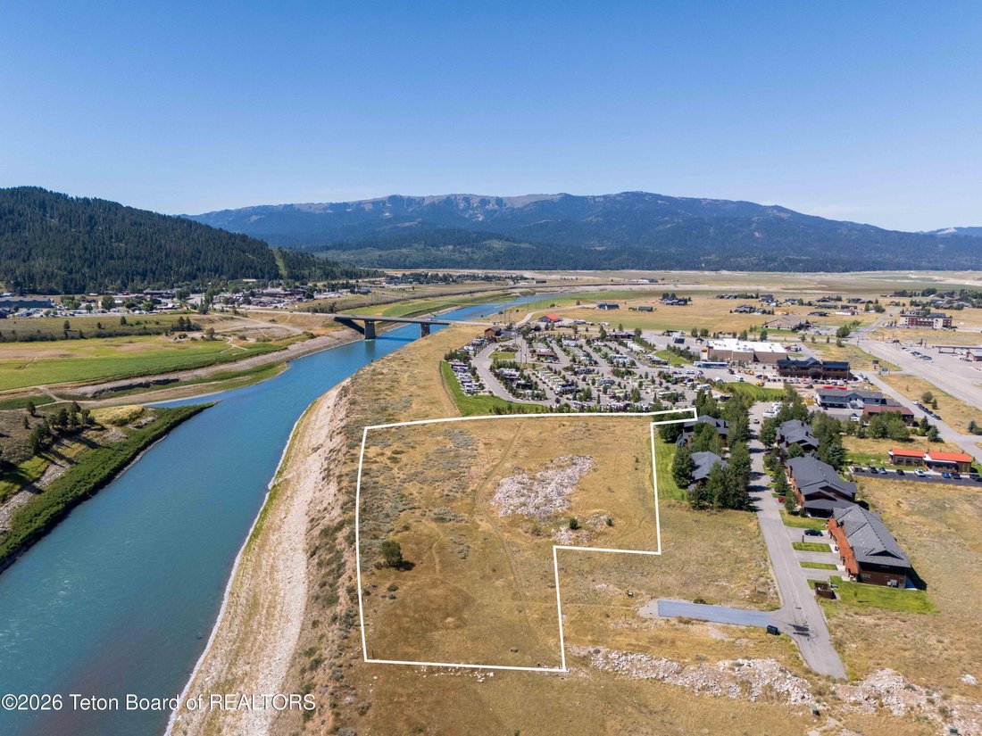 Land in Alpine, Wyoming, United States 4 - 18706350