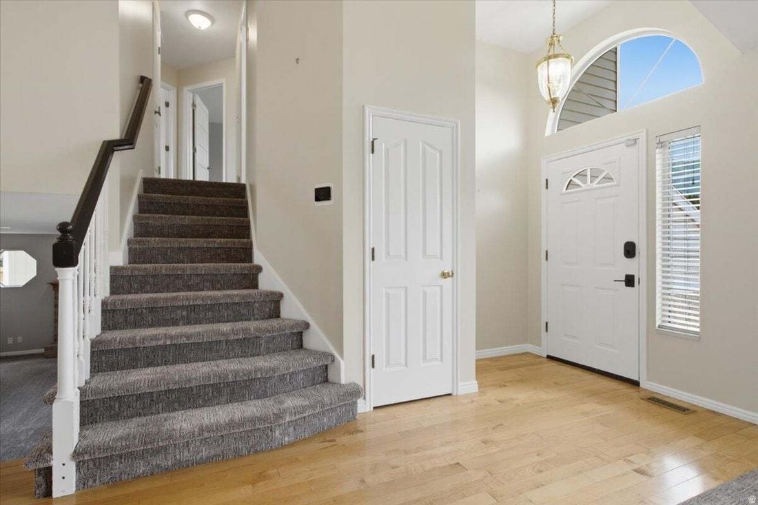 House in Sandy, Utah, United States 5 - 18705819