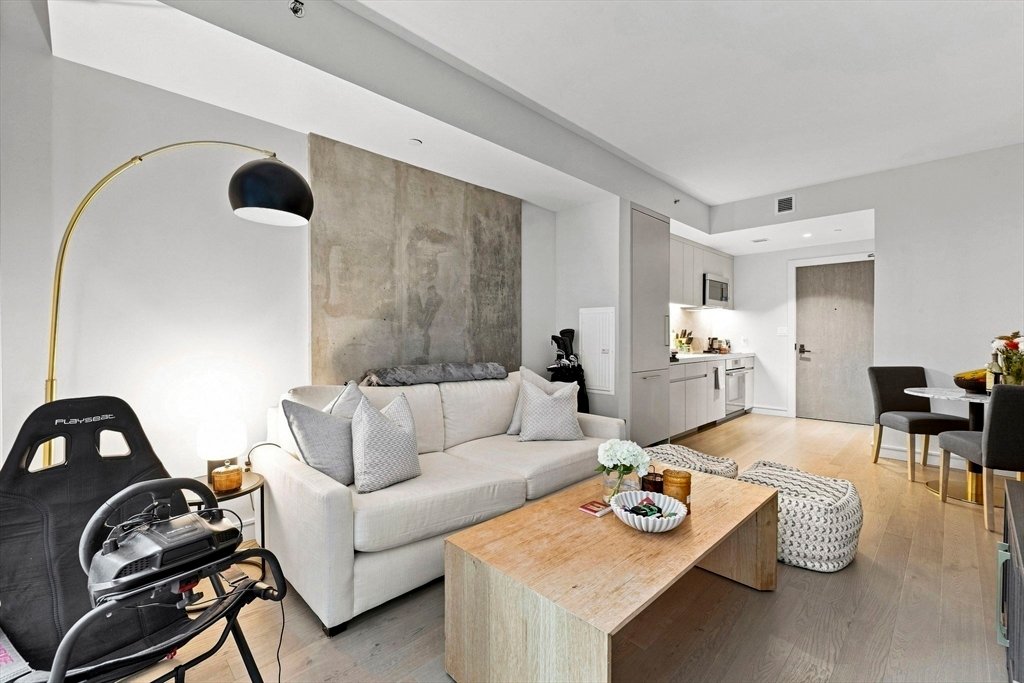 Condo in Boston, Massachusetts, United States 3 - 18706876