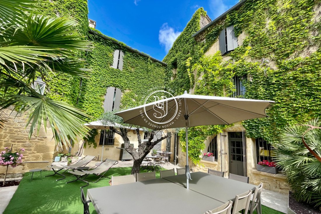 Villa in Uzès, Occitania, France 1 - 18704084