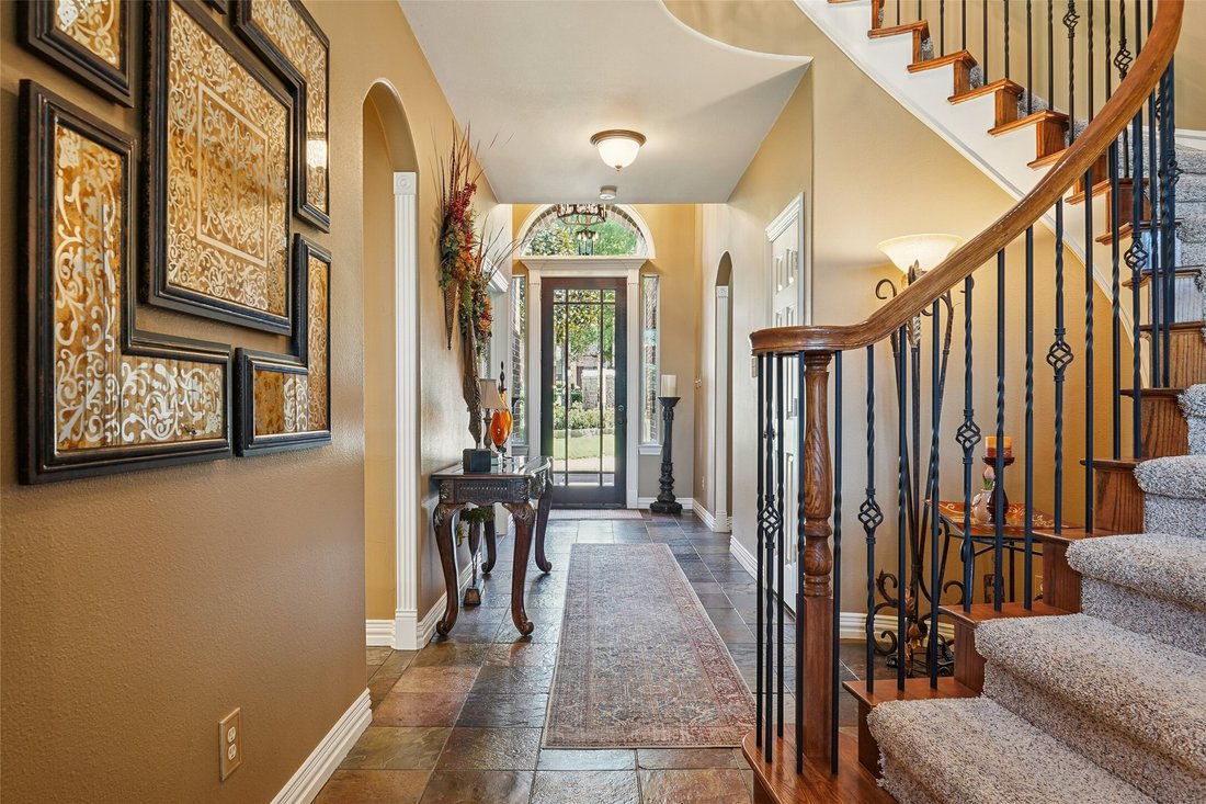 House in Keller, Texas, United States 3 - 18703612