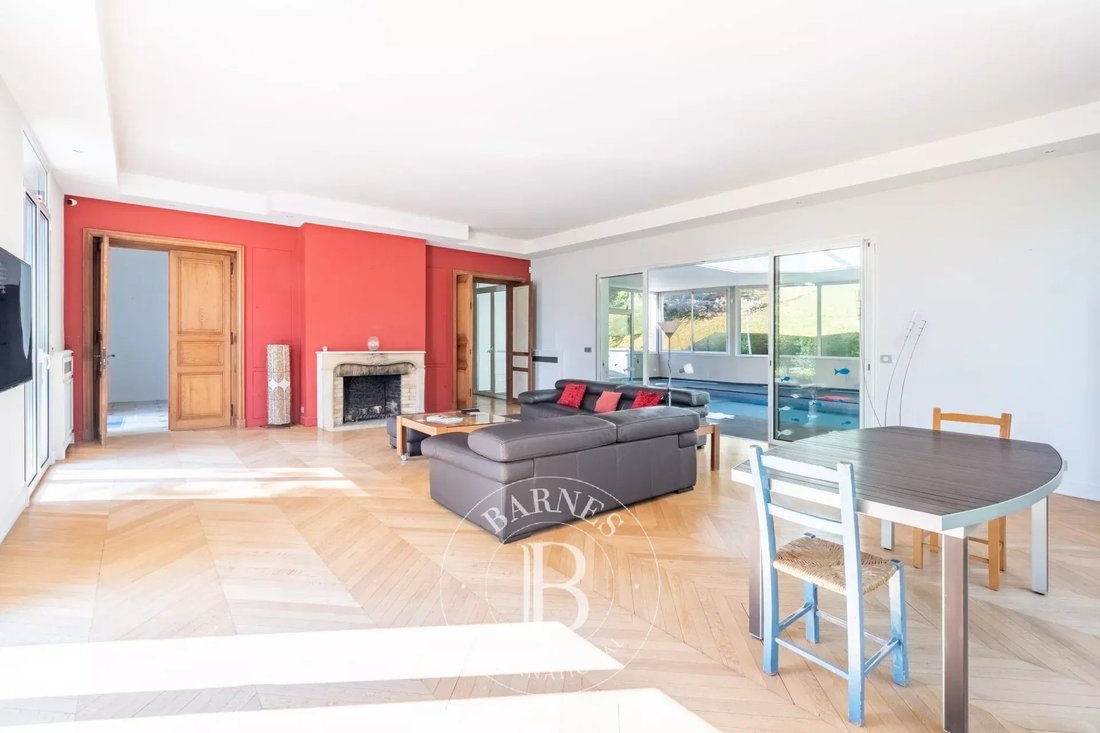 House in Le Port-Marly, Ile-de-France, France 3 - 18714802