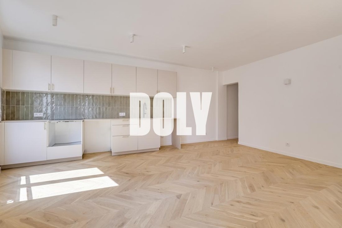 Apartment in Gambetta, Paris 20e Arrondissement, Paris 2 - 18710069
