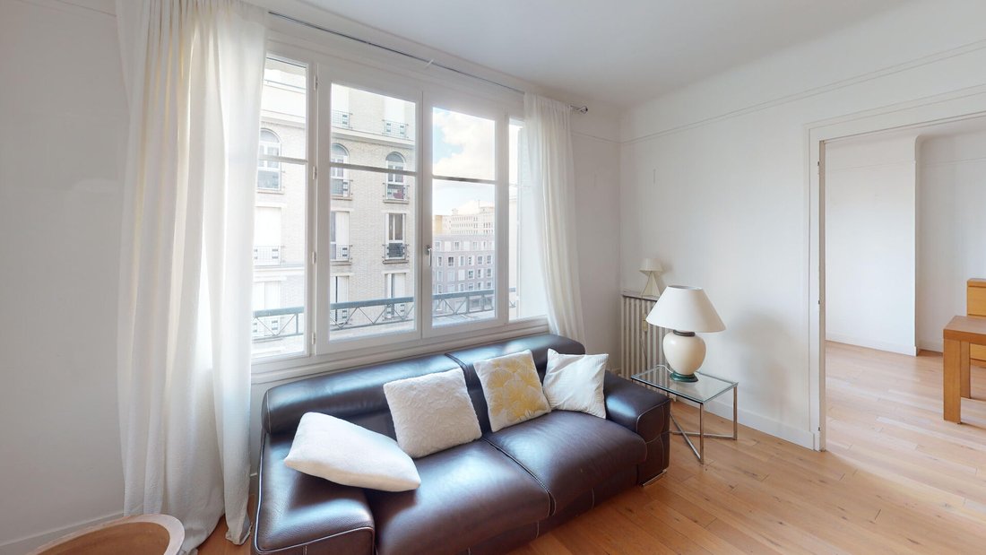 Apartment in Auteuil Sud, Paris 16e Arrondissement, Paris 4 - 18713543