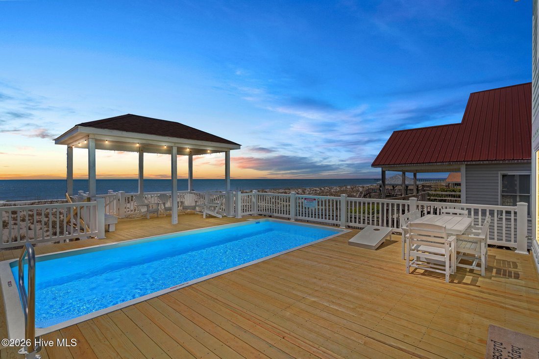 House in Oak Island, North Carolina, United States 3 - 18710235