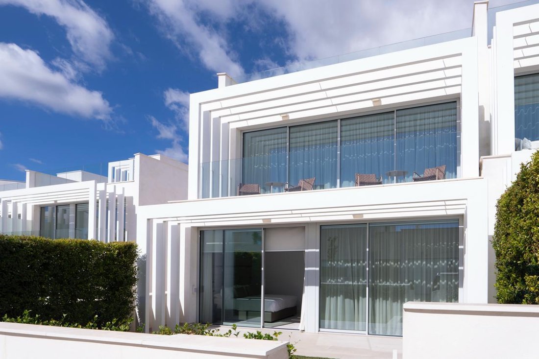 House in Sotogrande, San Roque, Andalusia 1 - 18710378