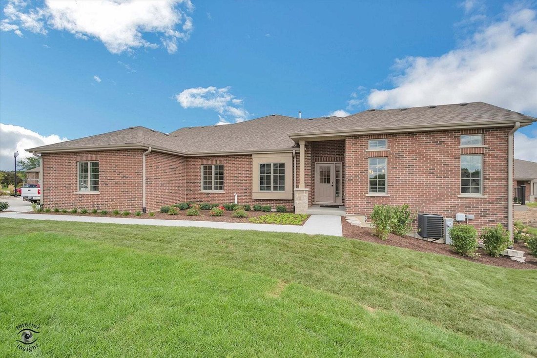 Townhouse in Frankfort, Illinois, United States 3 - 18713128