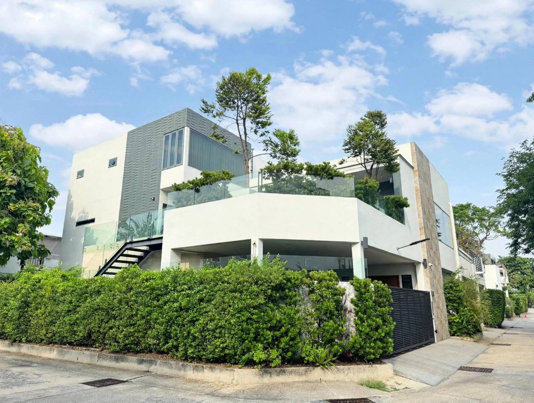 House in Watthana, Krung Thep Maha Nakhon, Thailand 1 - 18710381
