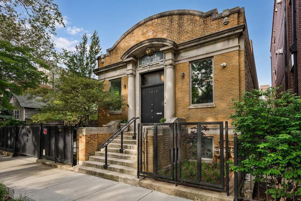 House in Chicago, Illinois, United States 2 - 18708312