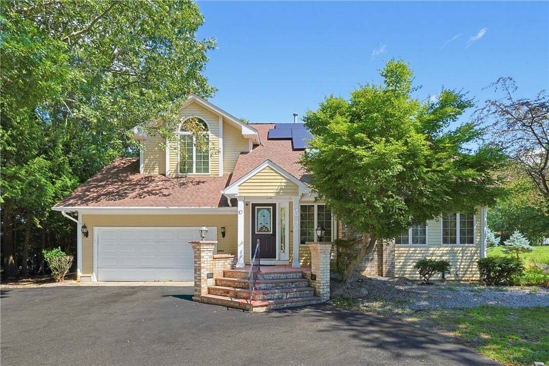 House in Johnston, Rhode Island, United States 2 - 18711236