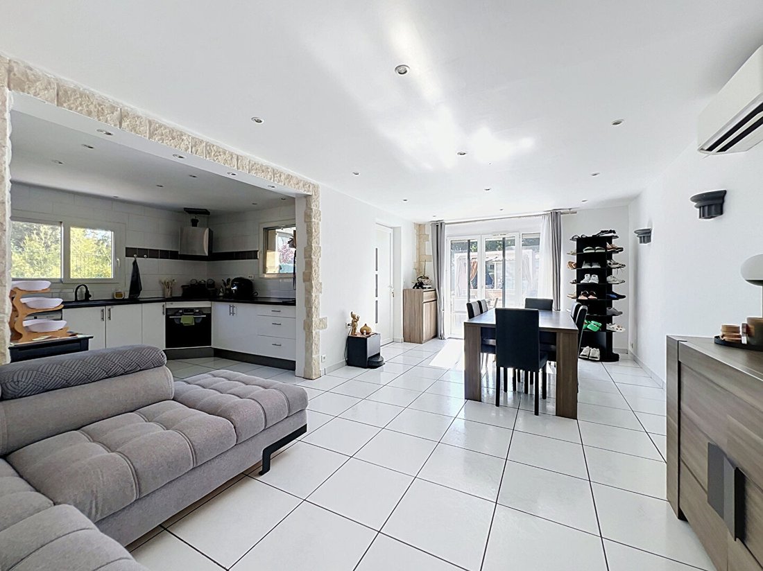 Villa in Saint-Savournin, Provence-Alpes-Côte d'Azur, France 4 - 18704582
