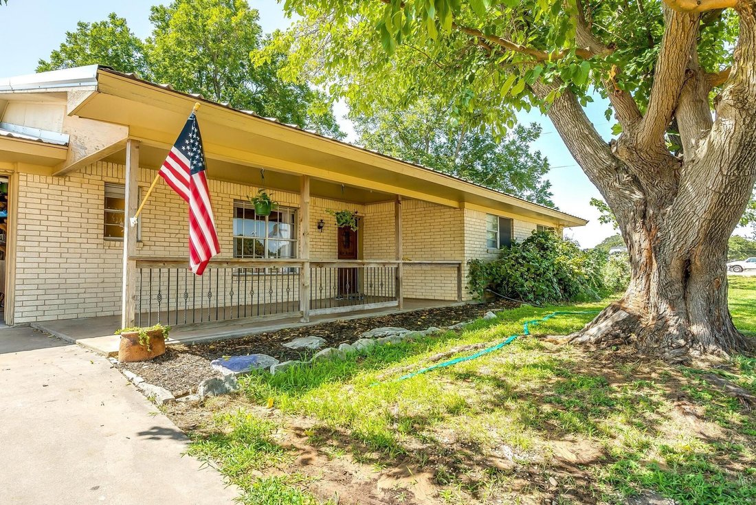 Farm Ranch in Stephenville, Texas, United States 3 - 18706420