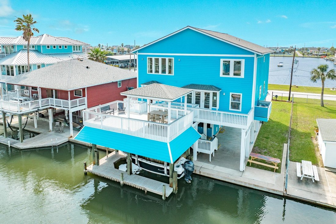 House in Galveston, Texas, United States 1 - 18703799
