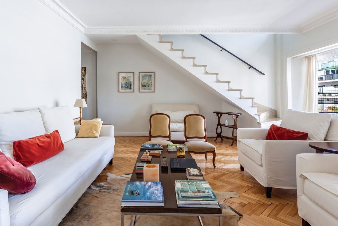 Wohnung in Recoleta, Buenos Aires, Argentinien 1 - 17633413