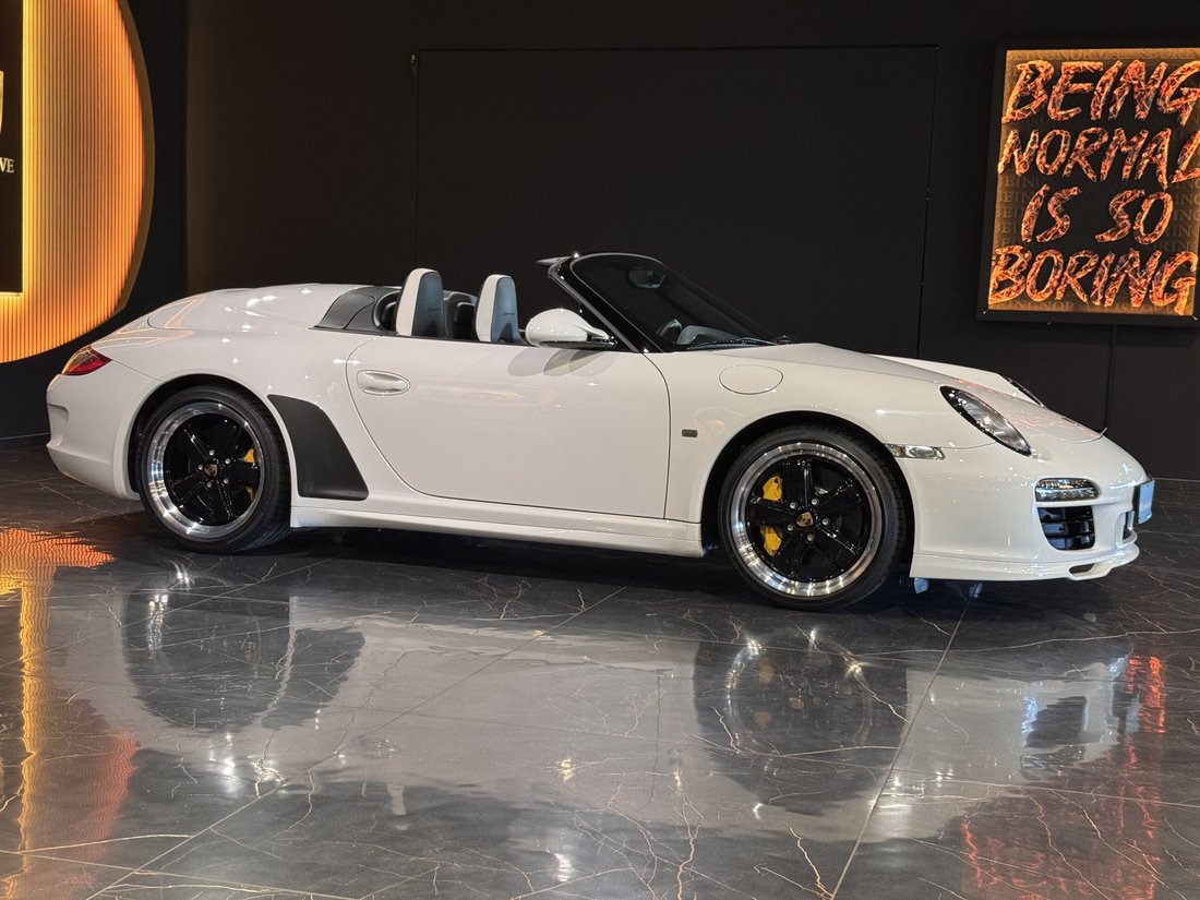 Cabriolet in Bleialf, Germany 3 - 18702699