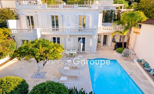 Villa in Antibes, Provence-Alpes-Côte d'Azur, France 1