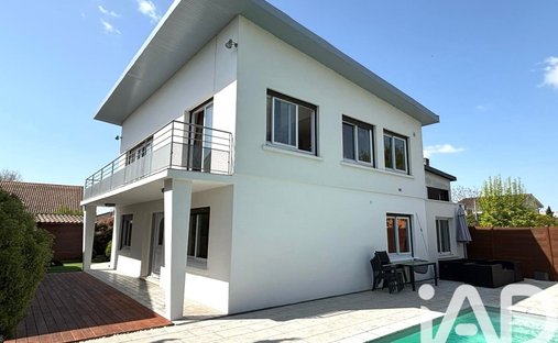 Haus in Centre-Ermitage, Le Bouscat, Frankreich 1