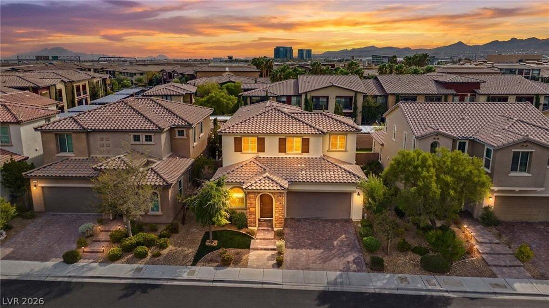 House in Las Vegas, Nevada, United States 1 - 18705972