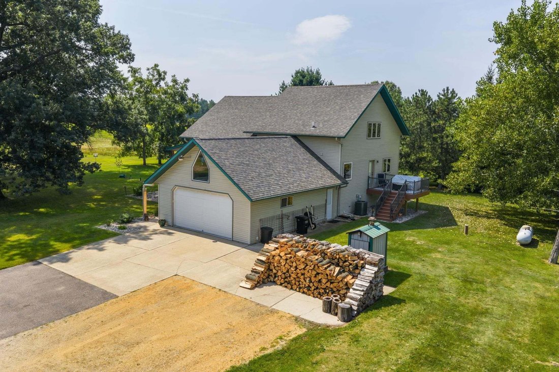 House in Tomah, Wisconsin, United States 3 - 18705775