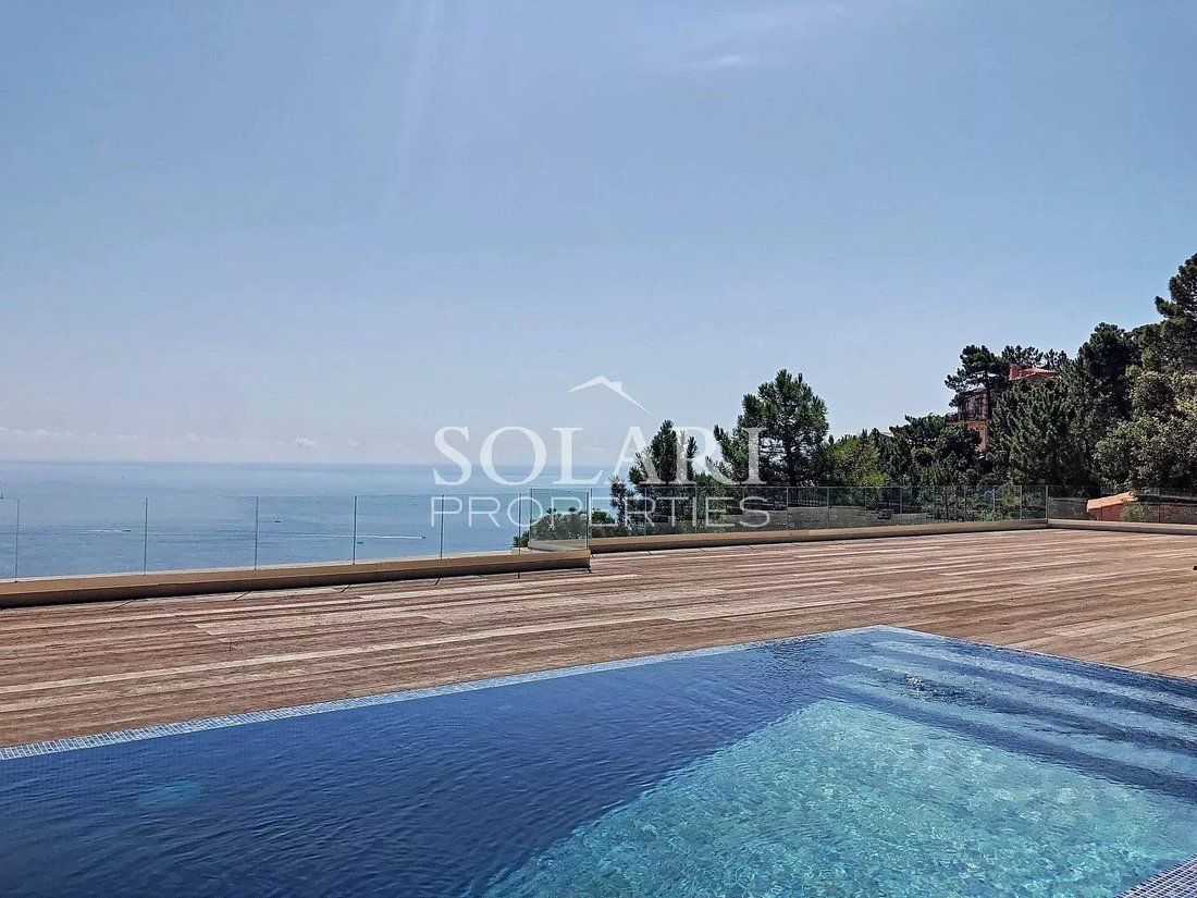 House in Théoule-sur-Mer, Provence-Alpes-Côte d'Azur, France 2 - 15664068