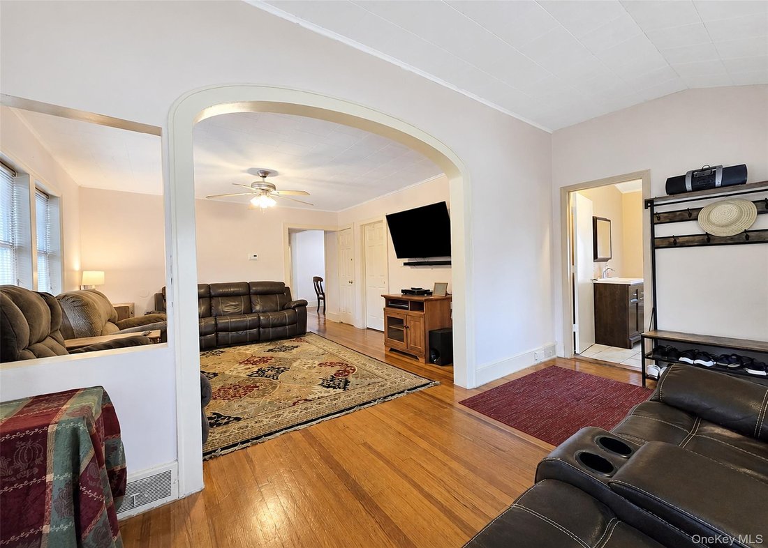 Casa en Farmingville, Nueva York, Estados Unidos 5 - 18713688
