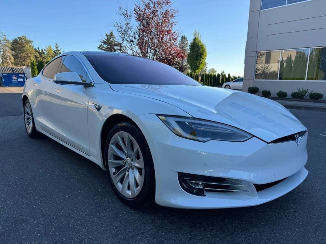 Sedan in Bellevue, WA, United States 2 - 18707438