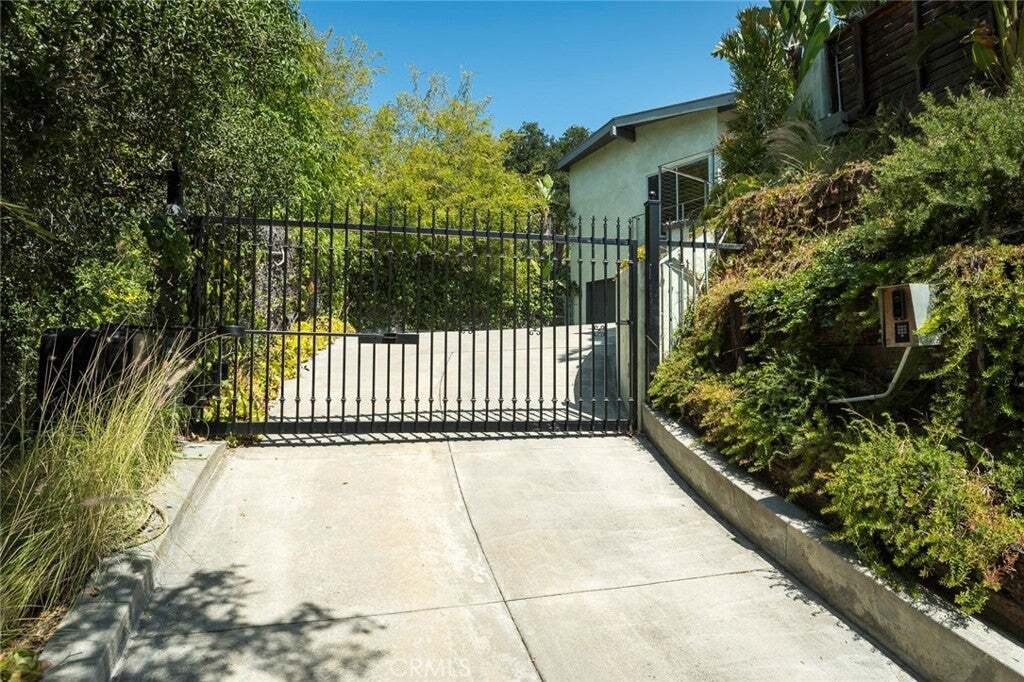 House in Glendale, California, United States 5 - 18709158