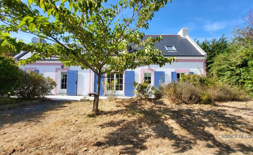 Villa in Bangor, Brittany, France 1