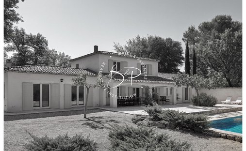Villa in Saint-Antonin-du-Var, Provence-Alpes-Côte d'Azur, France 1