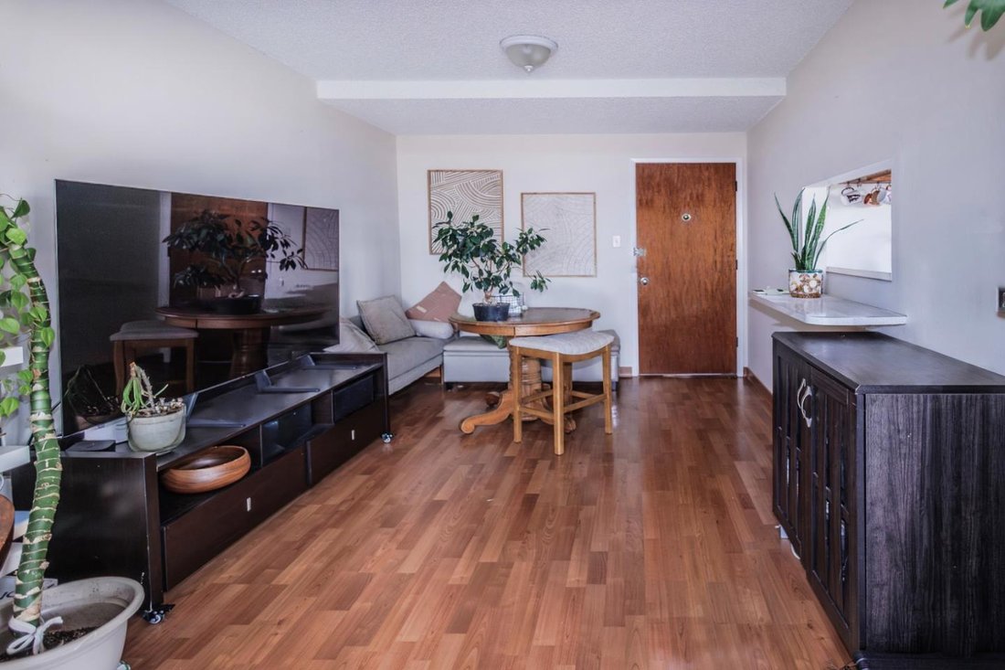 Pacifica, California, United States 4 - 18705617