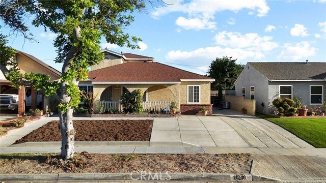 Norwalk, California, United States 2 - 18704737