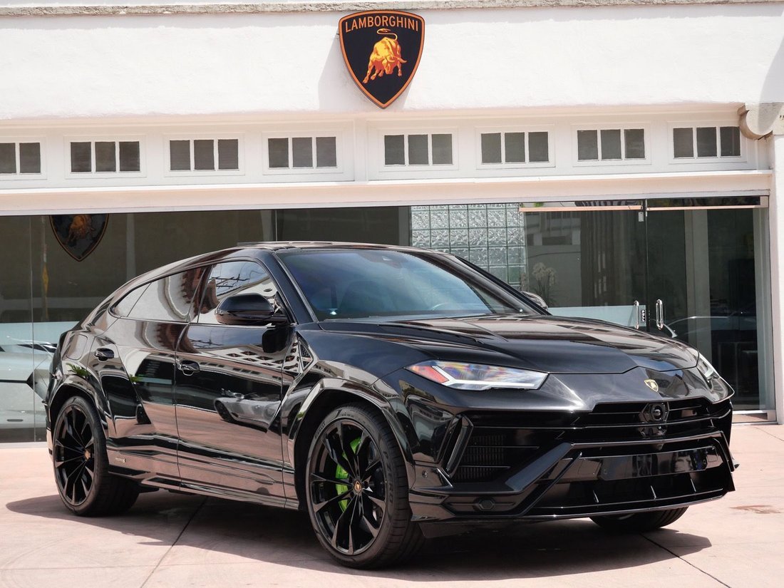 Suv in Beverly Hills, CA, United States 1 - 18546500