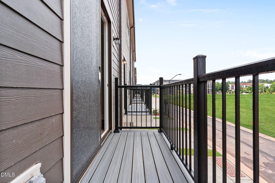 Townhouse in Cary, North Carolina, United States 5 - 18710168