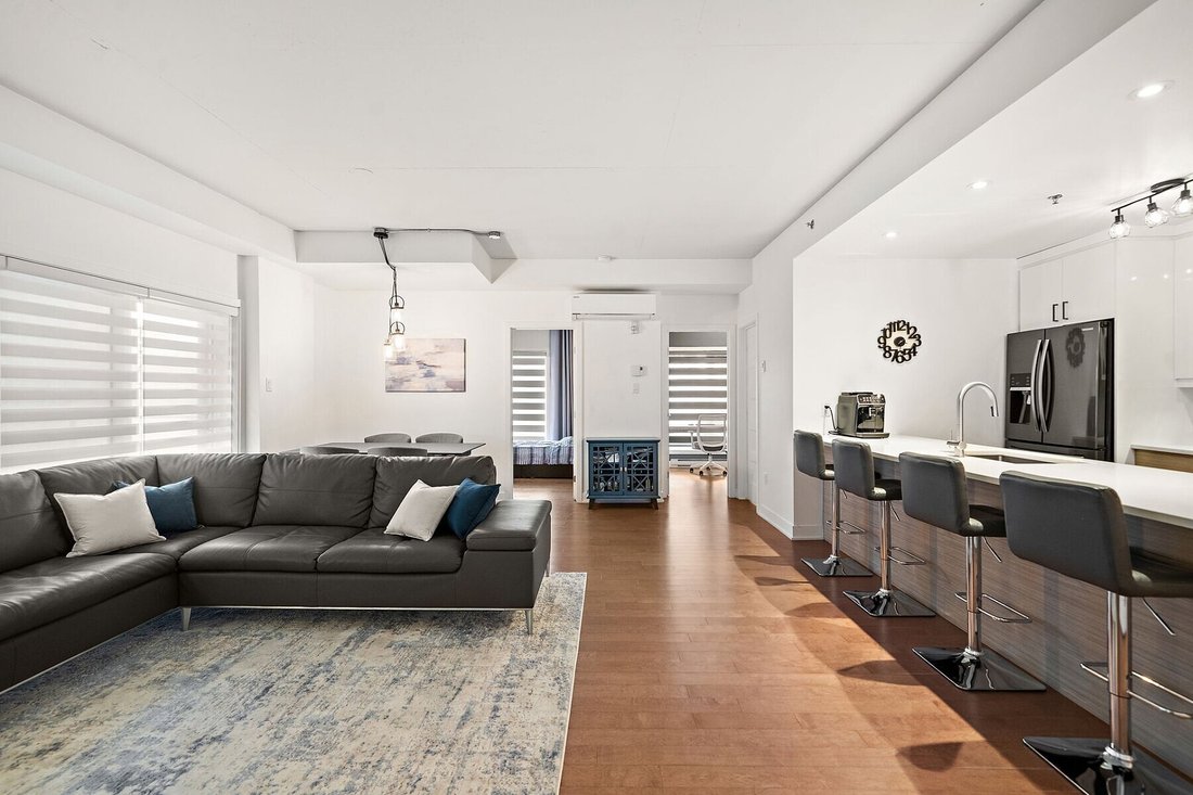 Condo in Montréal, Quebec, Canada 2 - 18704854