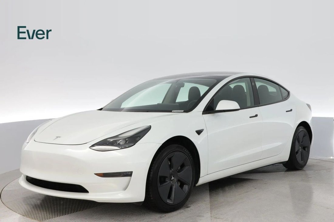 Sedan in San Francisco, CA, United States 2 - 18714982