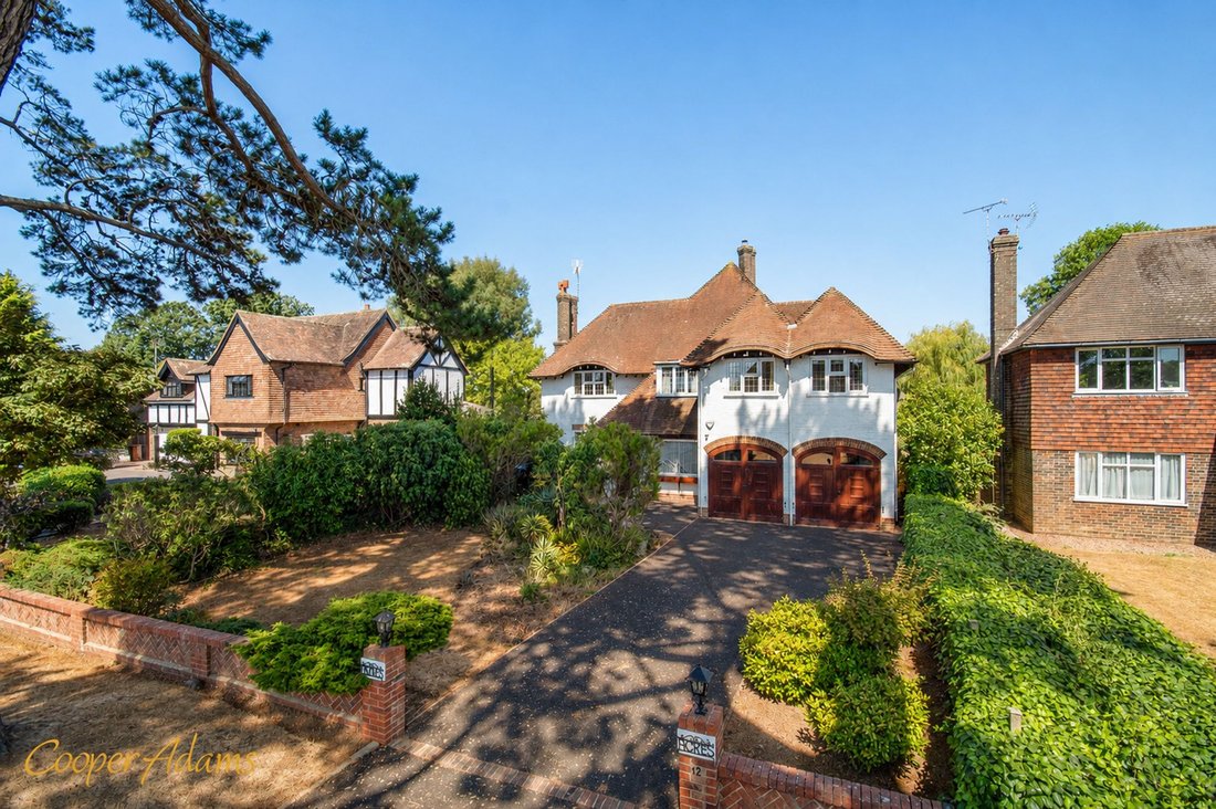 House in Angmering, England 1 - 18703082