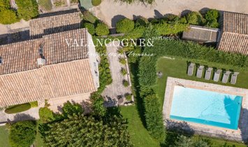 Maisons de campagne à Saint-Rémy-de-Provence, Provence-Alpes-Côte d'Azur, France 1