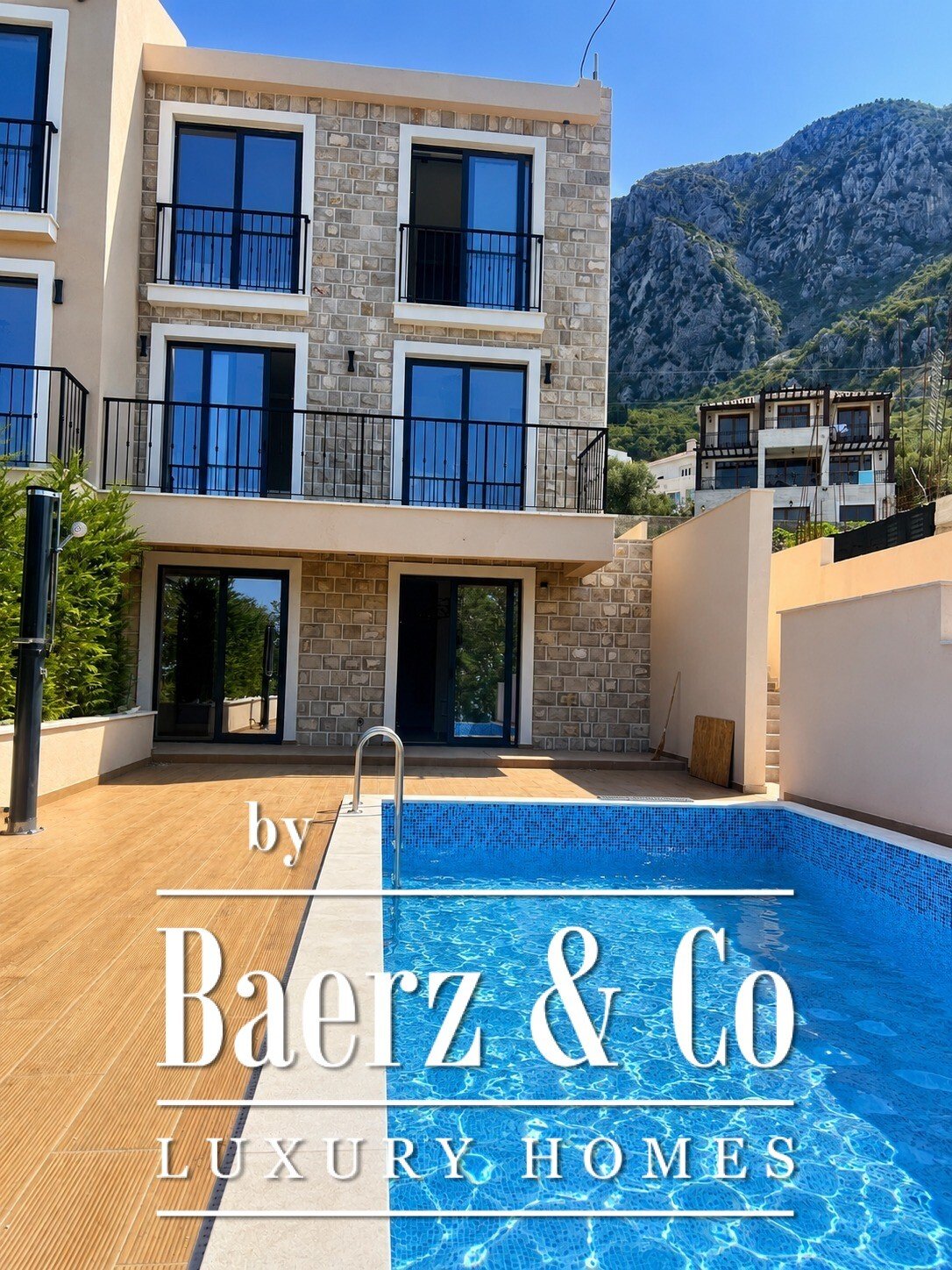 Villa in Tivat, Tivat Municipality, Montenegro 4 - 18449895