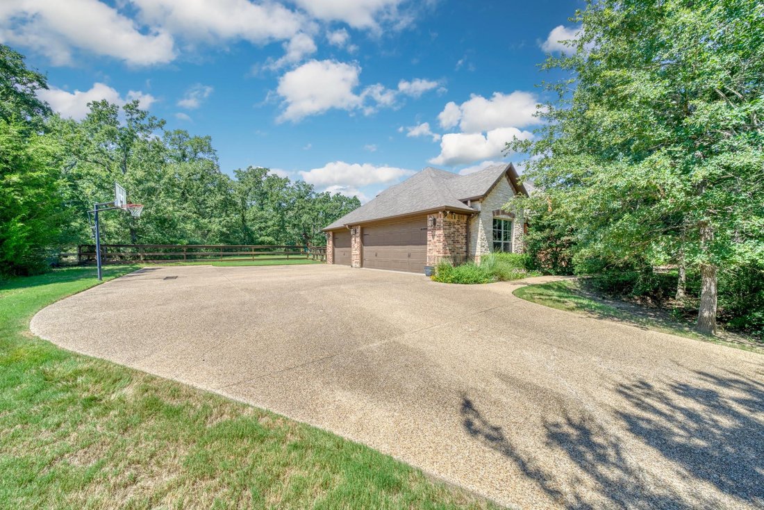 House in College Station, Texas, United States 5 - 18703839