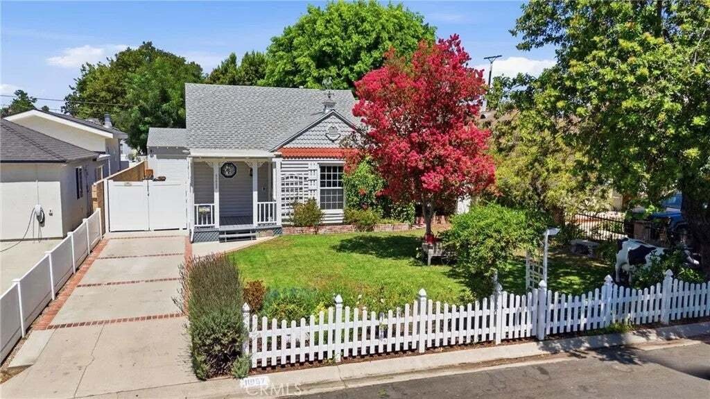 House in Los Angeles, California, United States 1 - 18705885