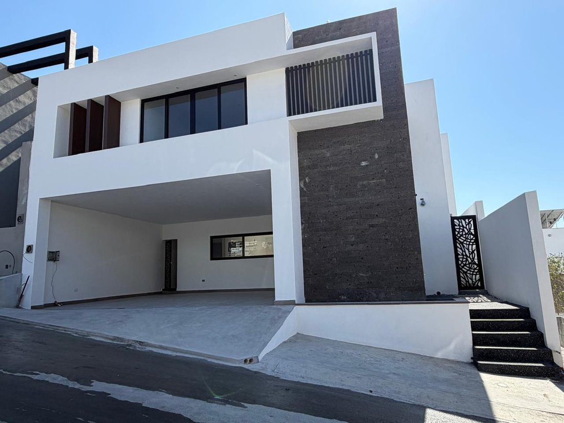 House in Monterrey, Nuevo Leon, Mexico 1 - 18704346