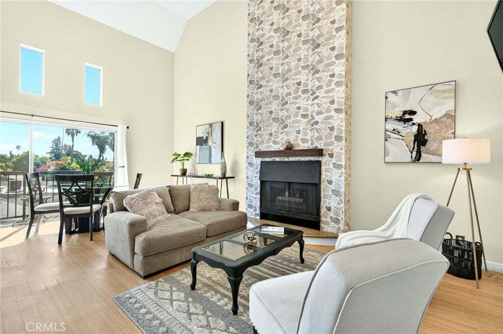 Condo in Los Angeles, California, United States 1 - 18706980