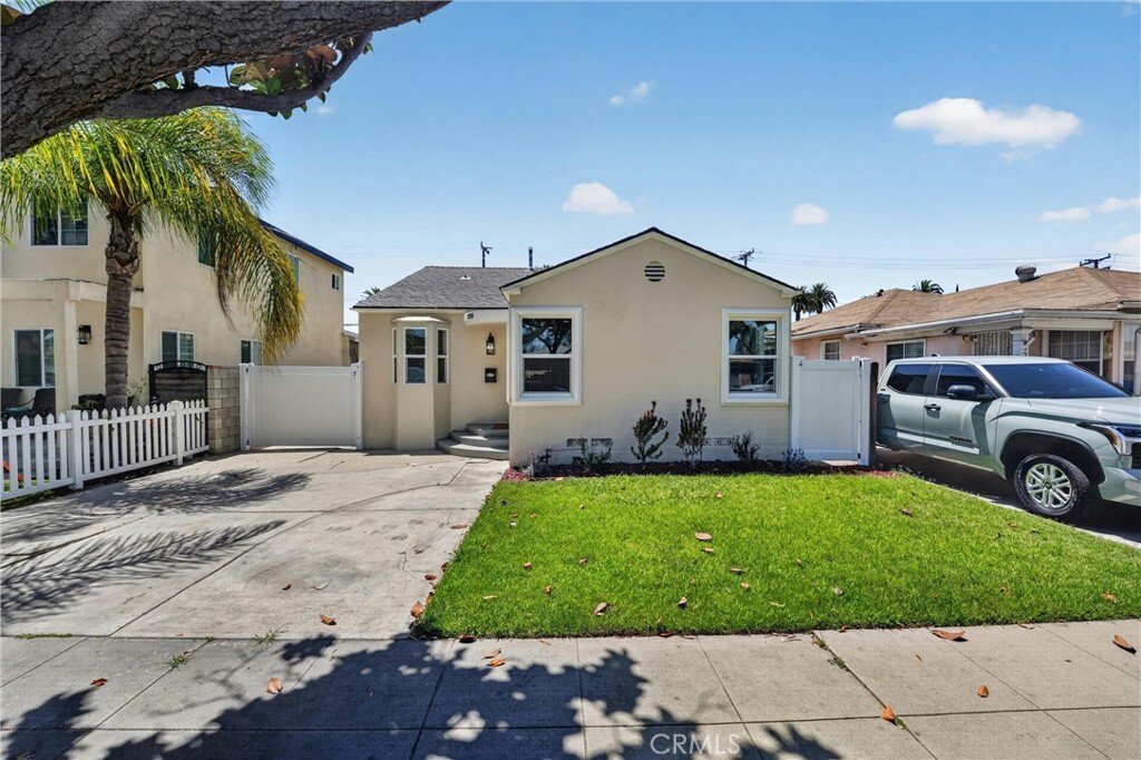 House in Carson, California, United States 3 - 18711862