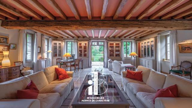 House in Fontainebleau, Ile-de-France, France 2 - 16327821