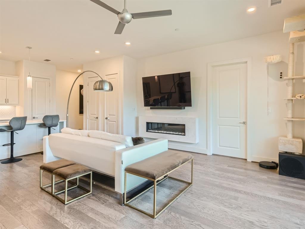 Condo in Addison, Texas, United States 2 - 18706724