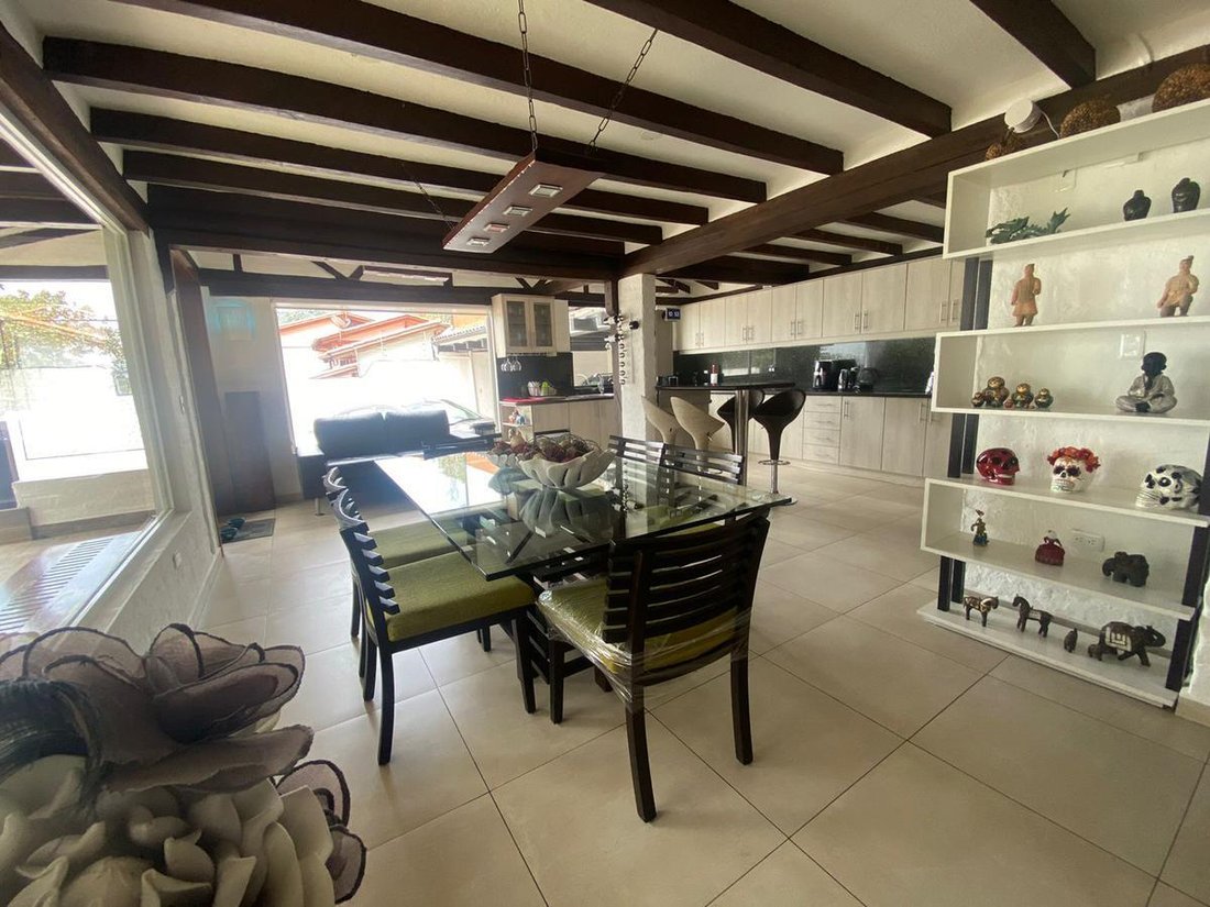 Haus in Quito, Provinz Pichincha, Ecuador 4 - 18704676