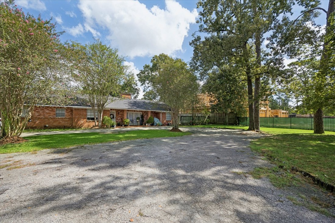 House in Houston, Texas, United States 2 - 18702609